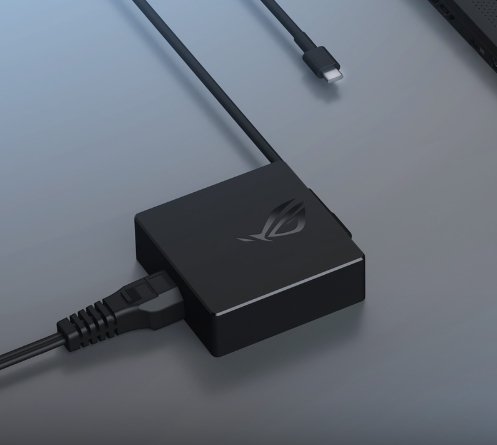 ROG 100W USB - C Adapter | Gigahertz