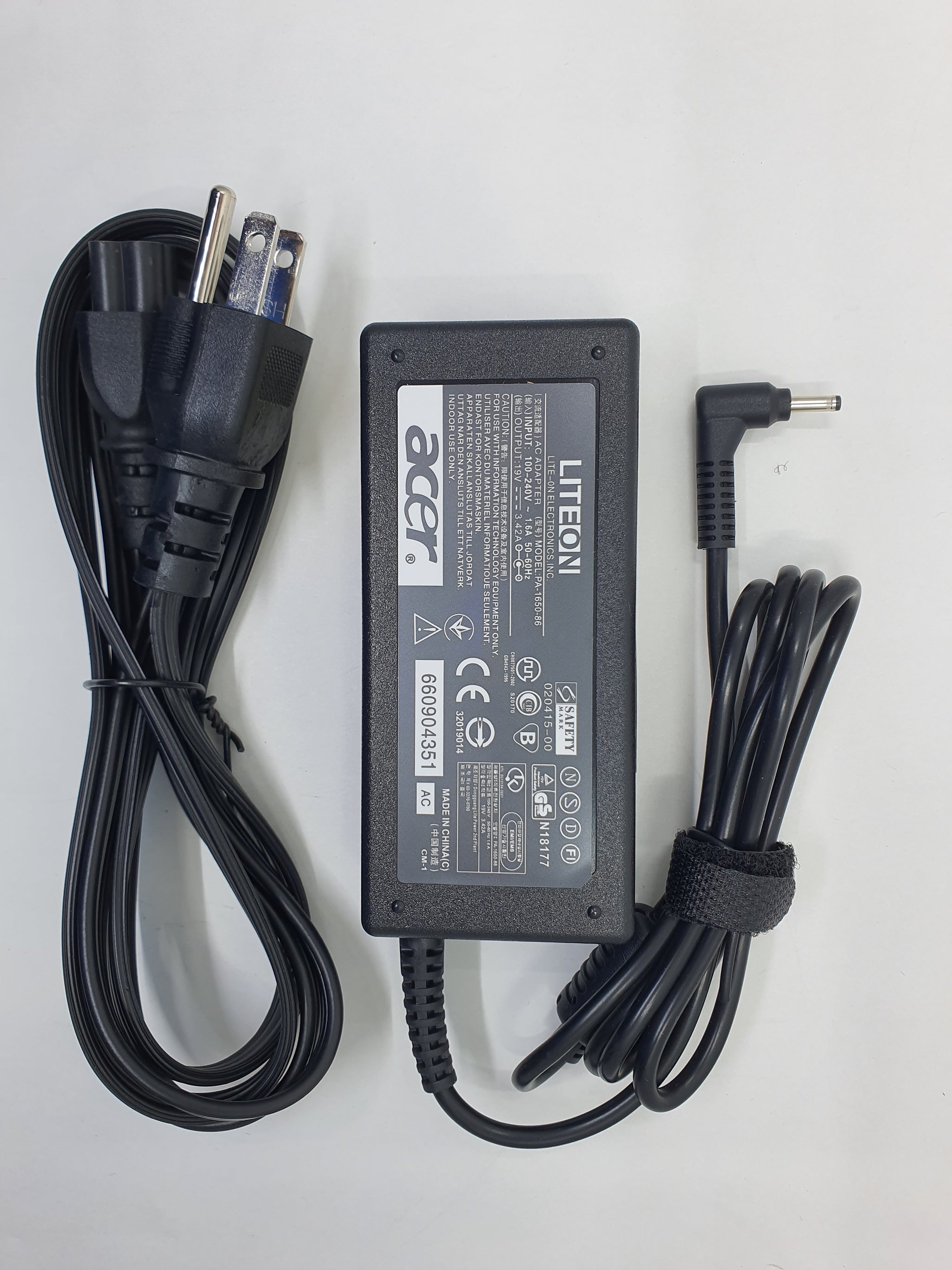 Acer Adapter 65W 19V 3.0 x 1.0 RP A1 | Gigahertz